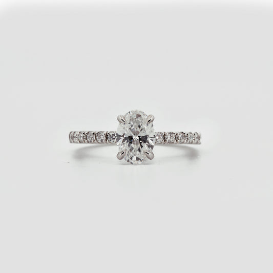 Anillo Pavé corte Oval